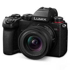 Panasonic Lumix DC-S5D + 18-40mm F/4.5-6.3